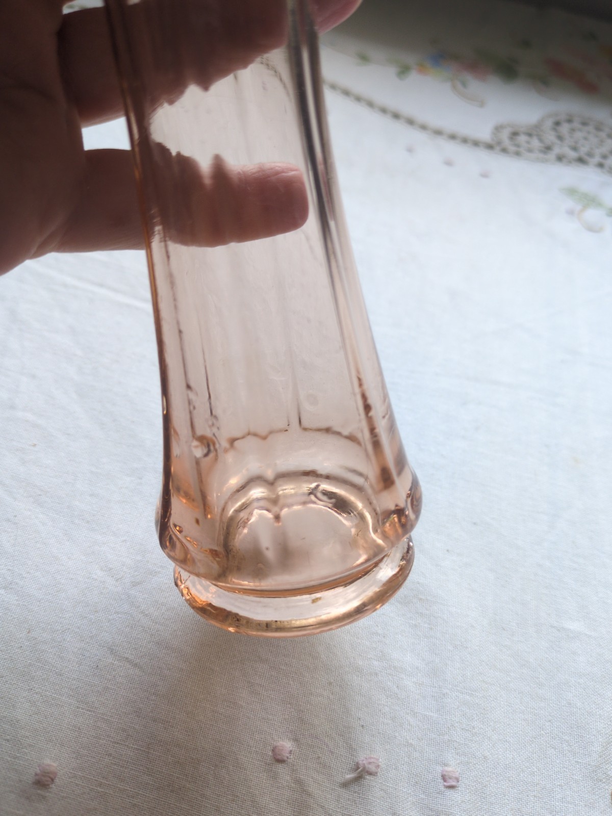 Vintage Fluted Pink-Tinted Depression Glass Swung Vase, 8.75″