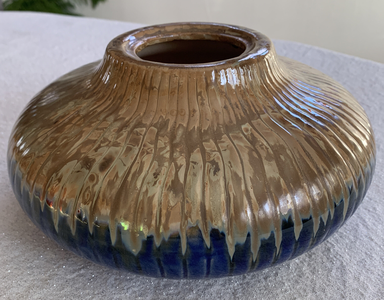 Earthenware Ceramic Vase Centerpiece Blue W/ Beige Tan Drip Glaze 9”X5”