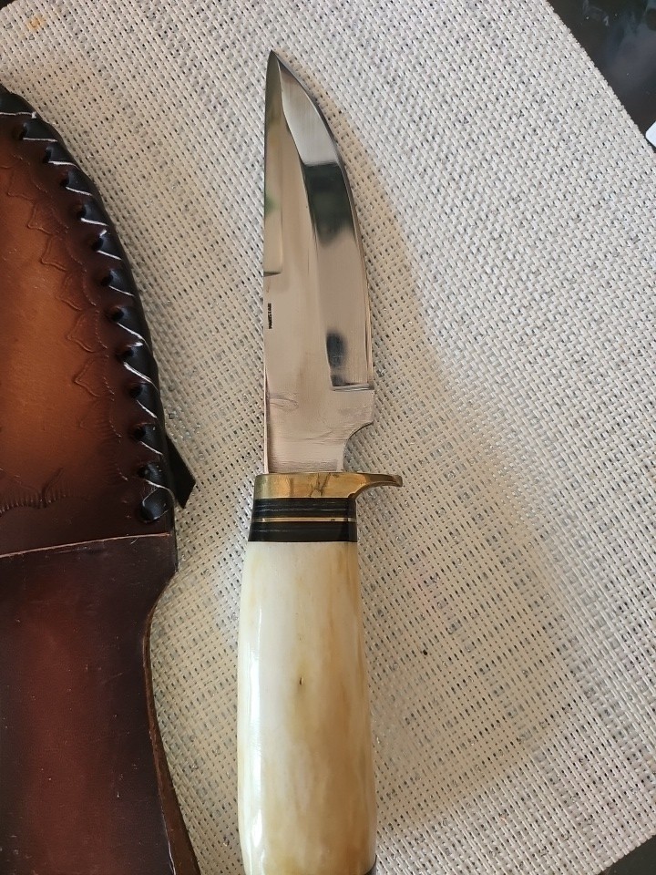 Chipaway Cutlery Bone Handle 5.5 Inch Hunting Knife with Leather Sheath