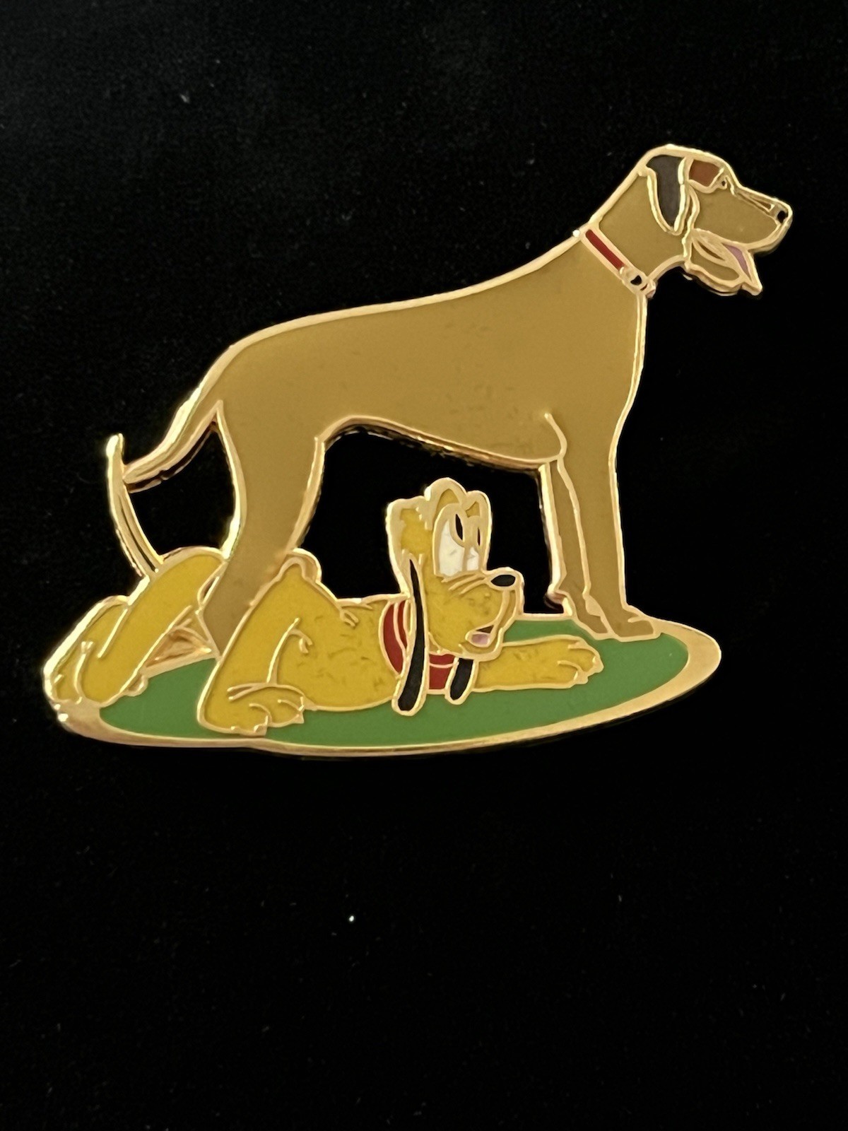 Disney Shopping Pluto Seeing Double LE 250 Rare Pin NEW