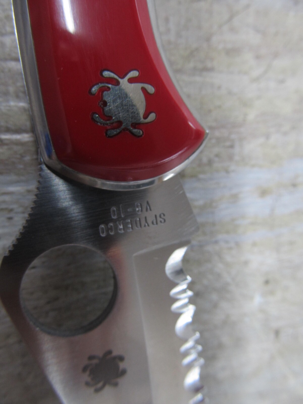 Spyderco DELICA CF C11S Folding Knife VG10 JAPAN RARE FREE FAST SHIPPING