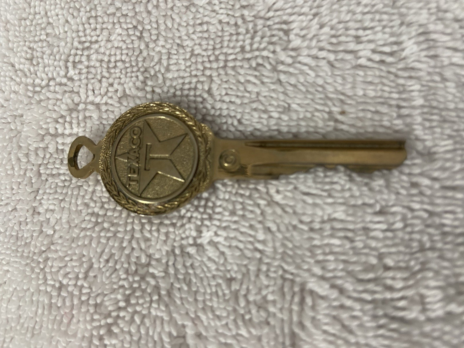 Vintage TEXACO Type C Gold Tone Key With Initial “L”