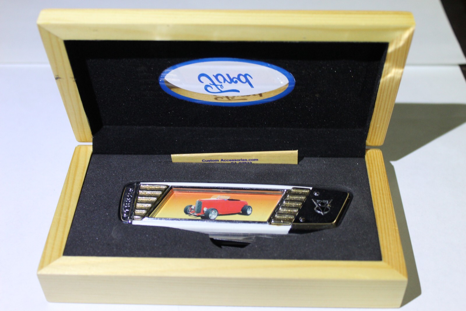 ’32 Ford Street Rod Pocket Knife With Display Case