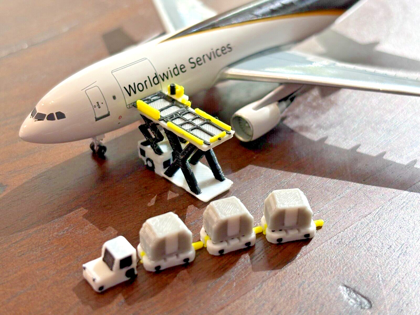 1:400 Model Airport Accessories – 28 Piece Airplane Cargo Container & Dolly Set