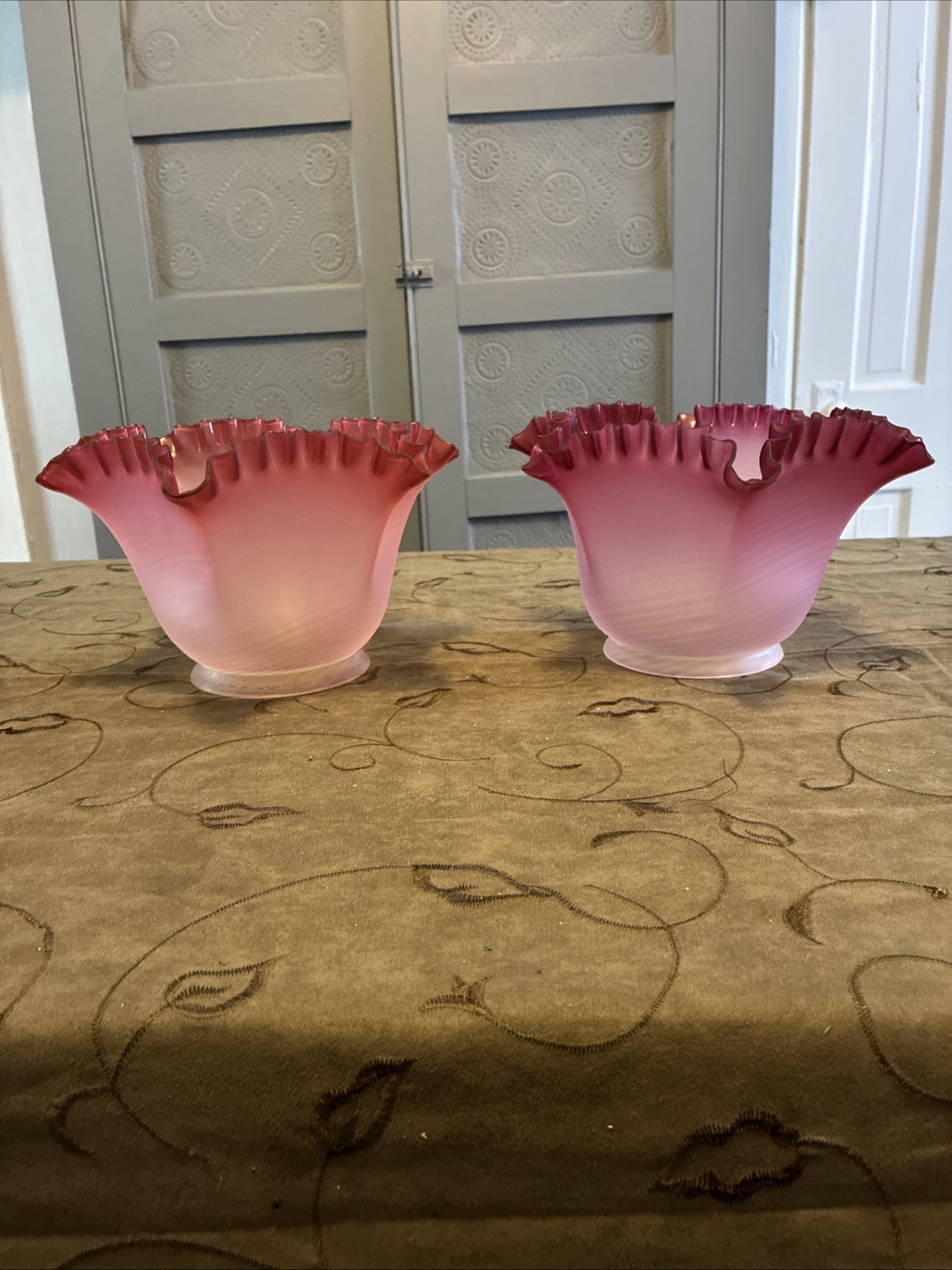 Vintage Antique Pair Of Frosted Cranberry Swirls Gas Light Lamp Shade