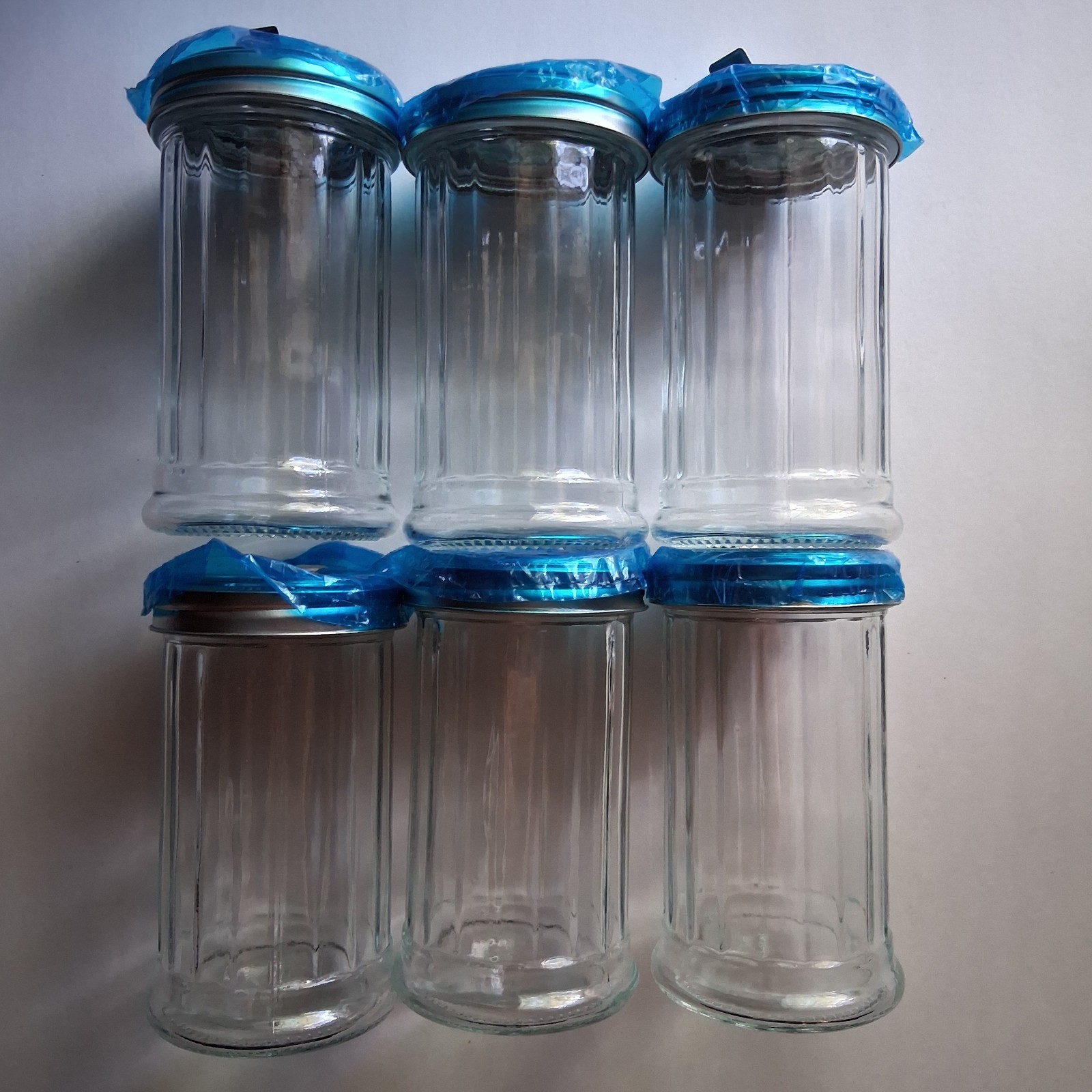 SIX SUGAR SHAKERS (NEW)