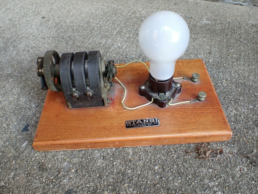 Antique STANSI Scientific Hand-cranked Demonstrator Generator – TESTED WORKING