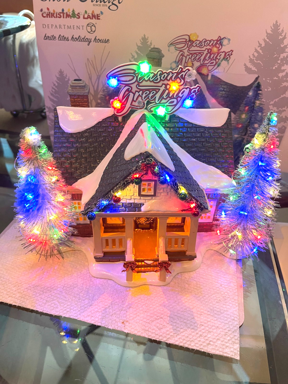 Department 56 Snow Village Brite Lites Holiday House – 6003131 has box intact
