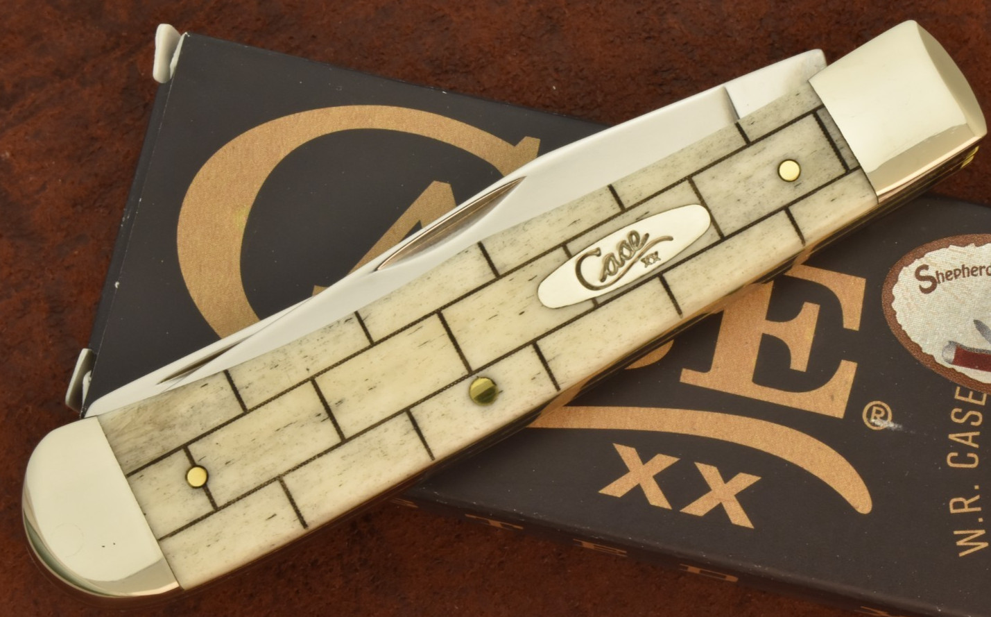 CASE XX USA 2025 BRICKED BRICK NATURAL WHITE BONE TRAPPER KNIFE SFO 6254 SS RARE