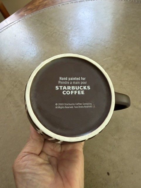 Starbucks Valentines Chocolate Brown Mug Heart Flowers 2009 Hand Painted 14 oz