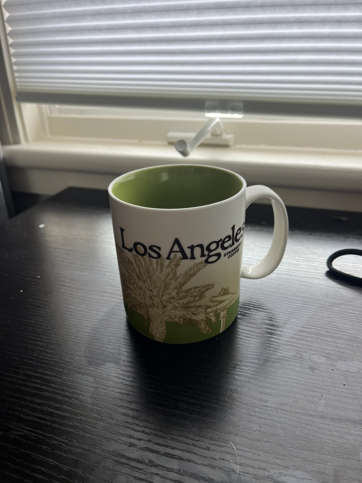 Starbucks Los Angeles Global Icon Collector Series 16 oz Mug 2009 Edition