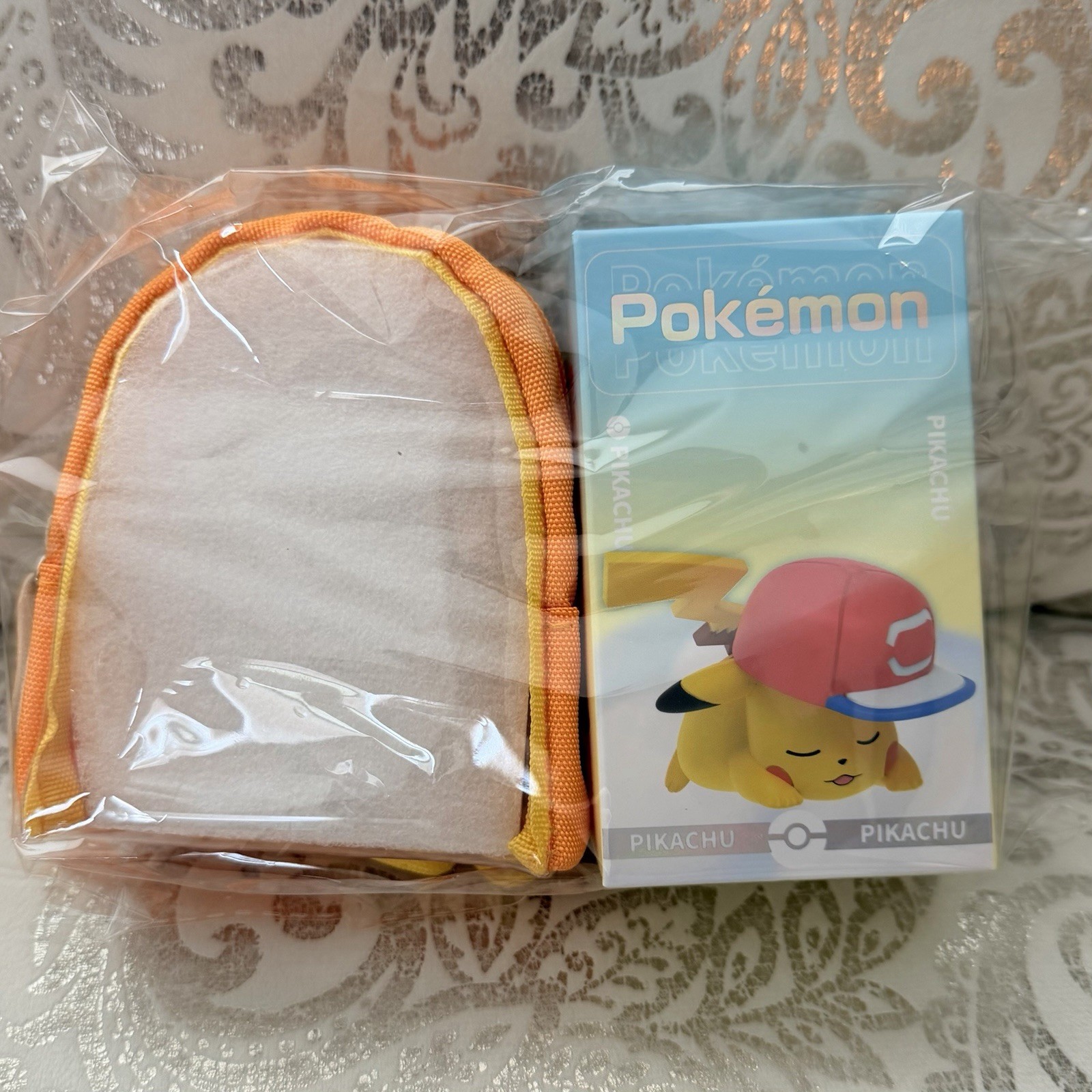Pokemon Pikachu Eevee DIY Display Figure With Mini Portable Keychain Backpack