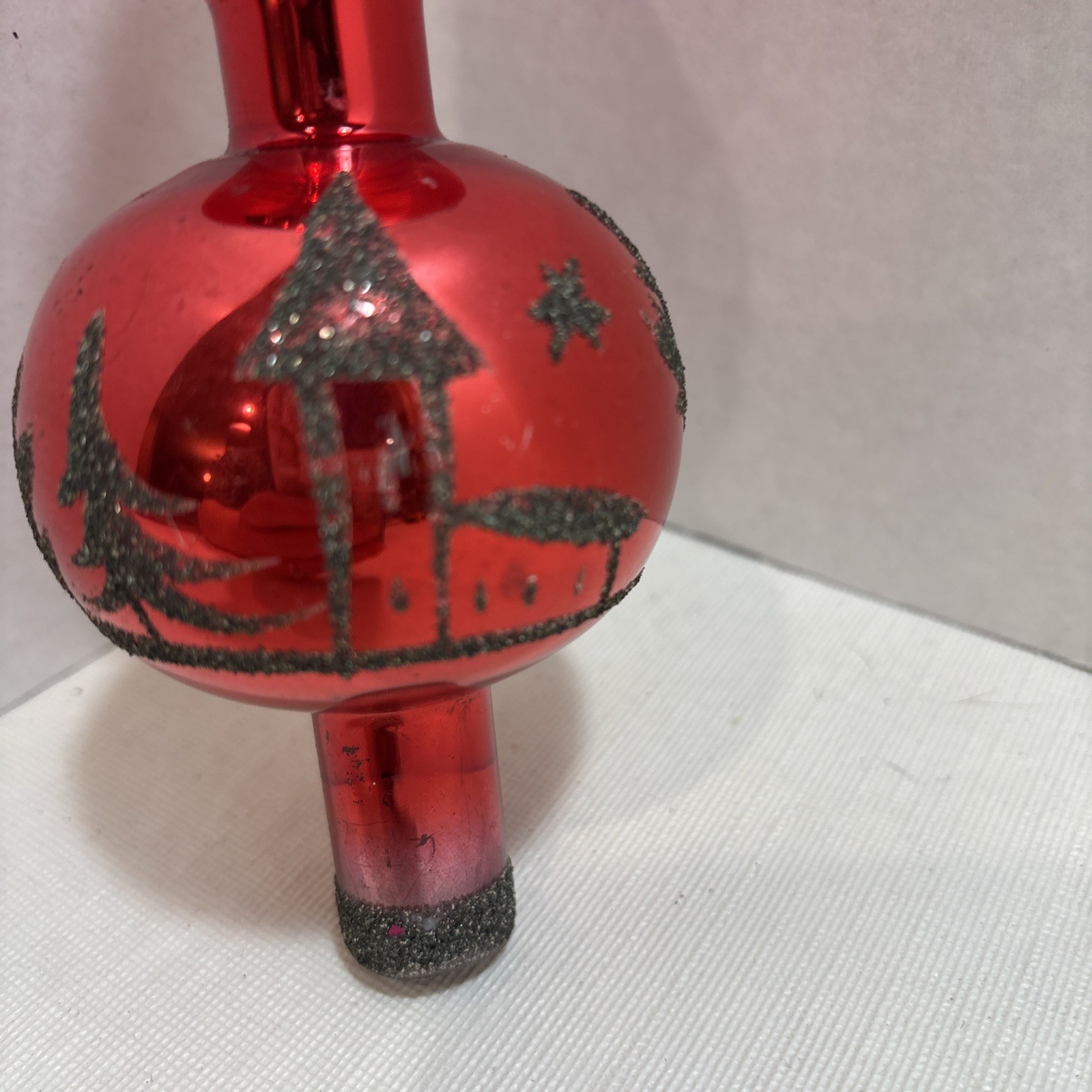 VTG CHRISTMAS TREE TOPPER RED SPIRE 12 1/2″ TALL 2 1/2” WIDE GLITTER