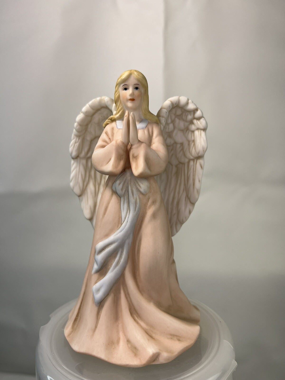 Paul Cardew Signature Pastel Color Matte Nativity Figurines Replacement Angel