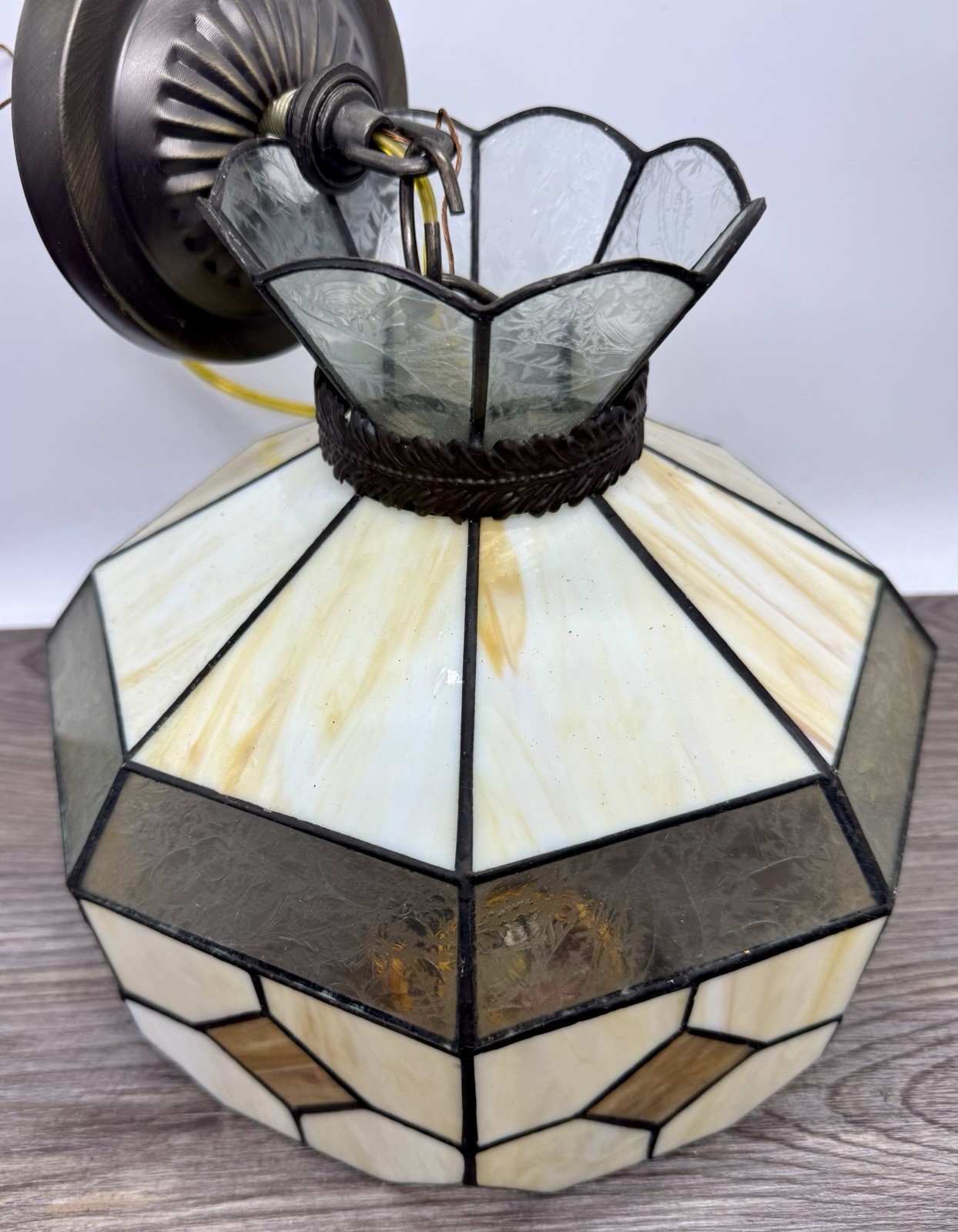 Hanging Stained Glass Beige & Clear Ceiling Light Fixture 11″ Chain & Cord VTG