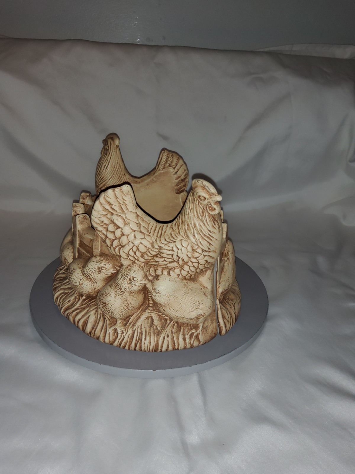 Ceramic Buddies Hen w/Chicks Planter for Indoor or Outdoor