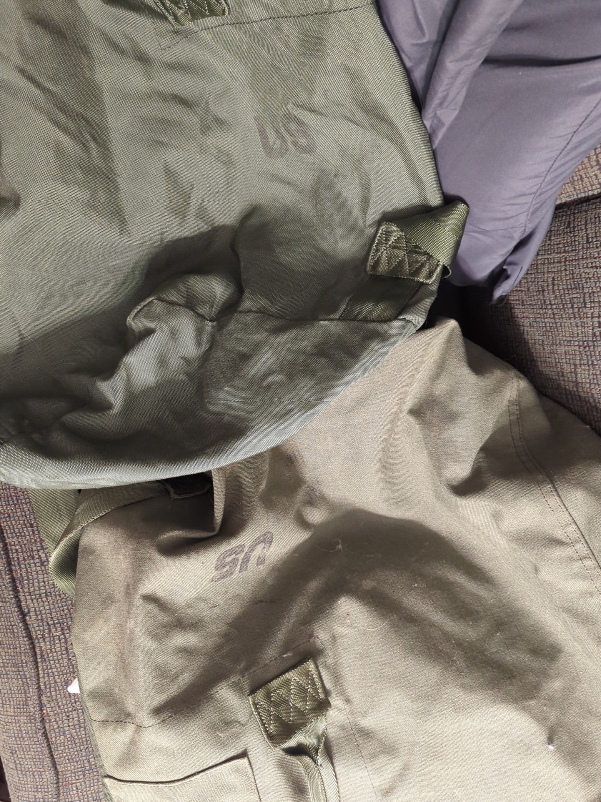 Lot of 2 Military Duffle Bag Green Nylon Sea Bag Carry Straps Army Duffel