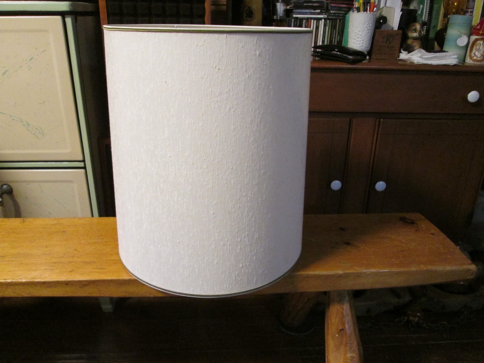 Stiffel vtg Linen Barrell shade 14wide x 17 Tall Very clean good condition