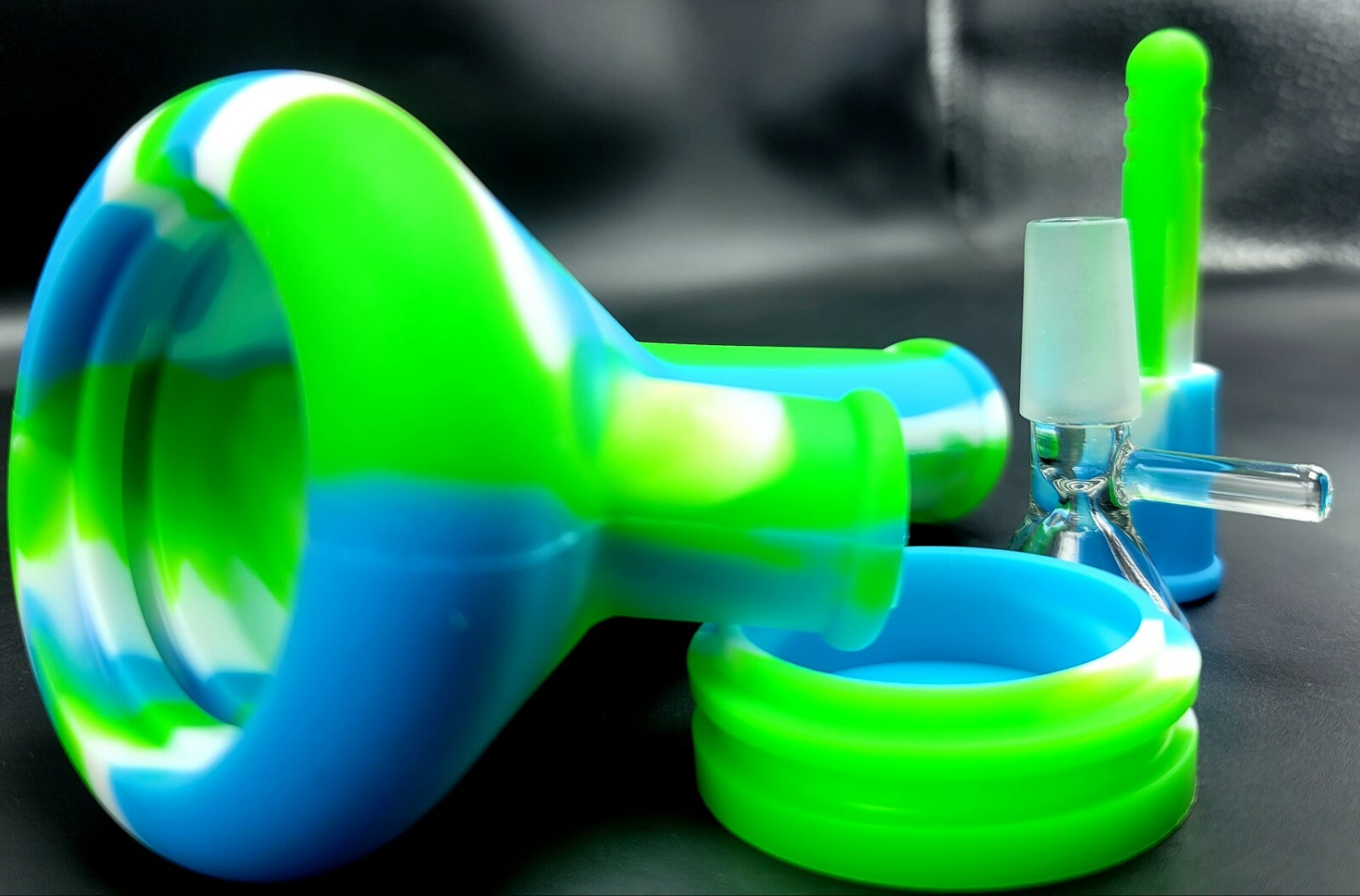 5 Inch 4 PIECE Unbreakable Silicone Bong Detachable Water Pipe + SCREENS!