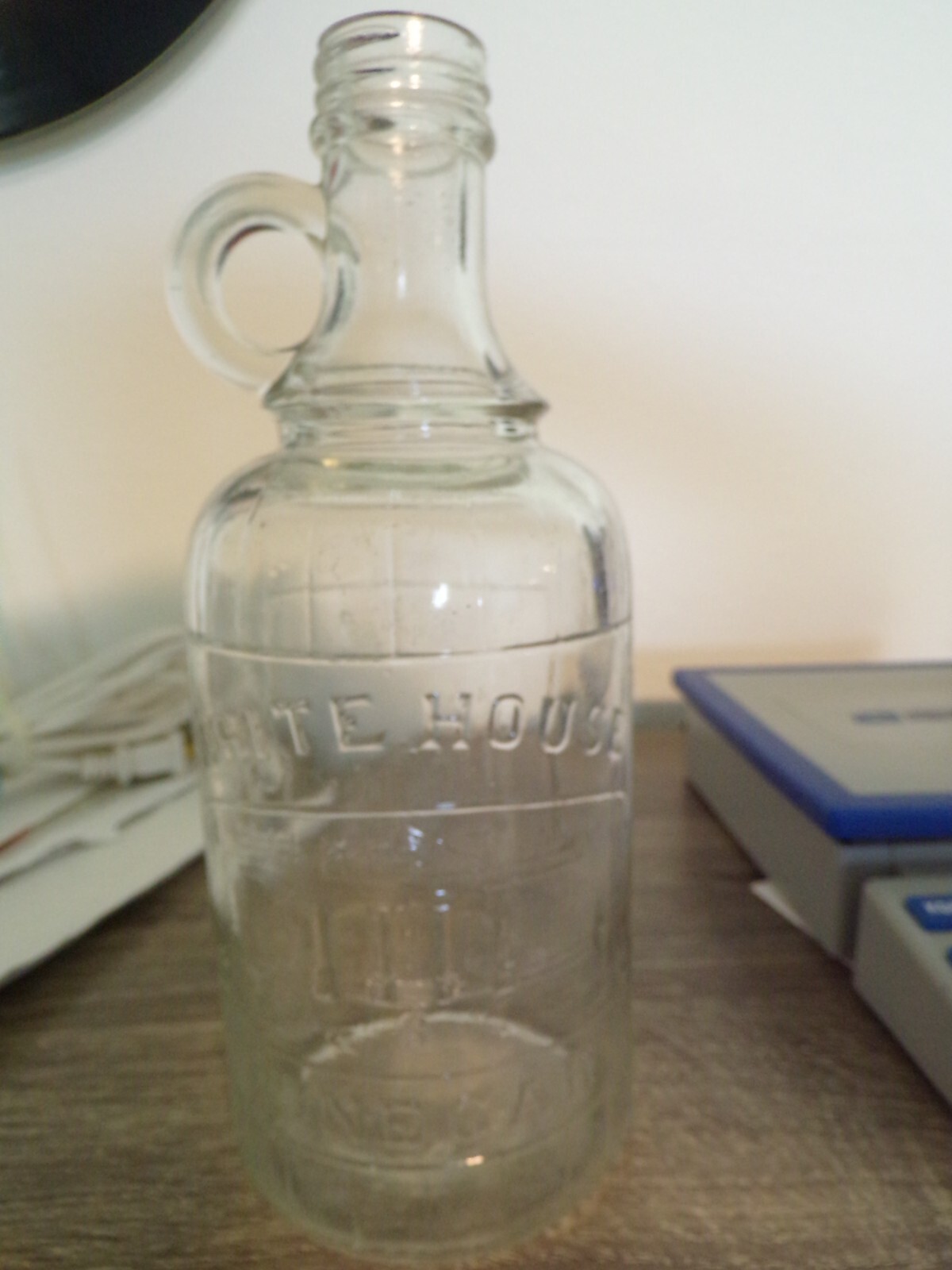 VINTAGE WHITE HOUSE VINEGAR BOTTLE