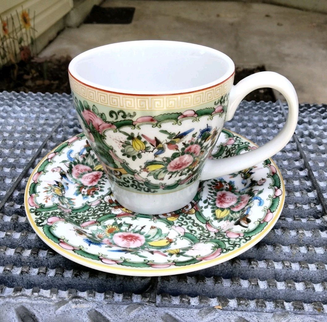 Williams Sonoma Famille Rose Coffee Tea Cup And Saucer NWOT medallion