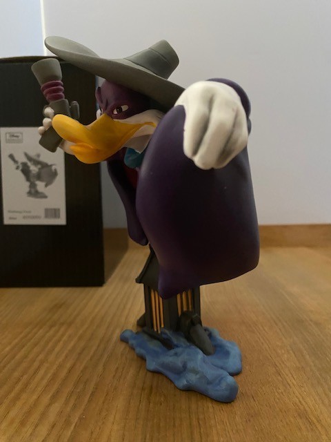 Disney Showcase – Grand Jester Studios – Darkwing Duck – 4050099 – New w/Box