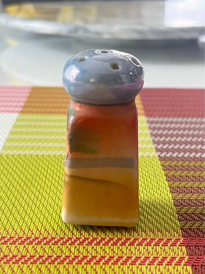 Vintage Lusterware Salt or Pepper shaker -Japan