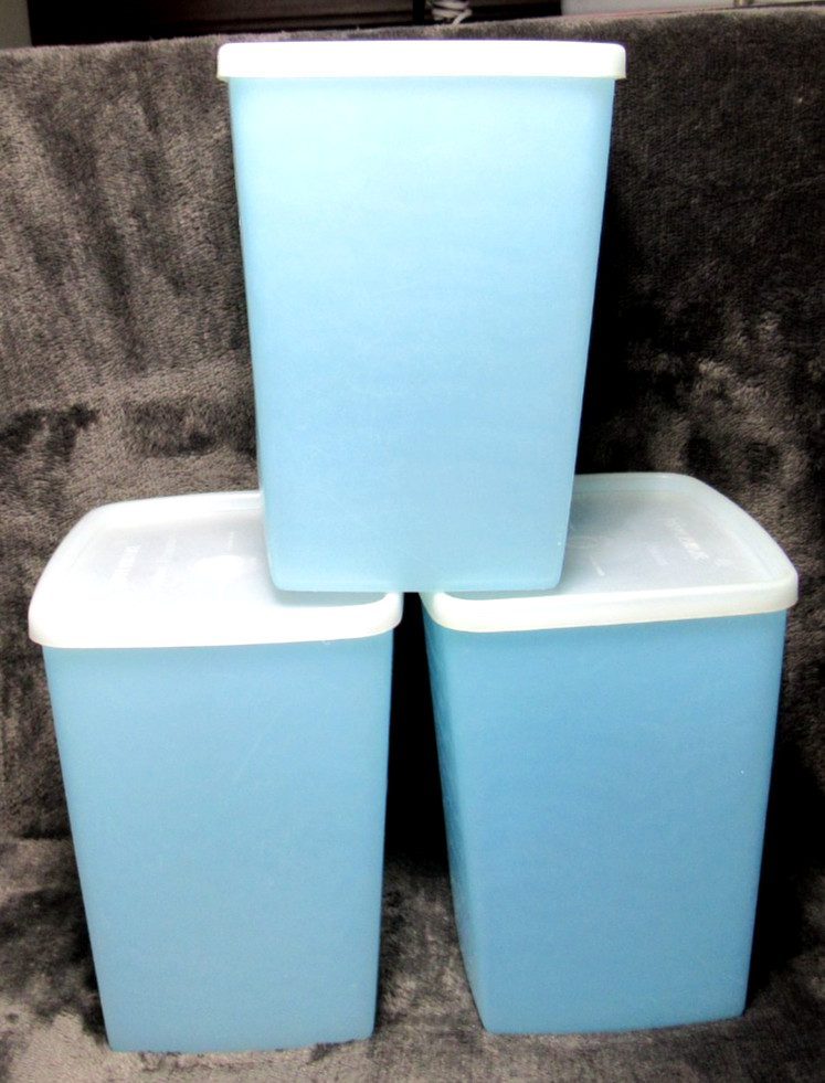 3 Blue Vtg Tupperware Square Round Freezer Mate Containers Lids 6″ x 5″ x 4.5″
