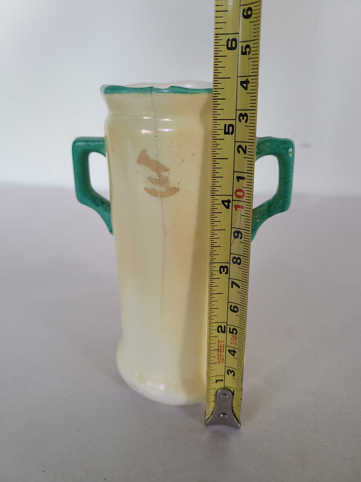 Vintage Vase ~5.4″ tall, Made In Czecho-Slovakia, Cracked!!!