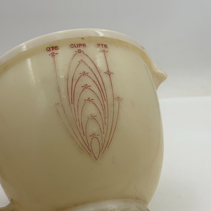 Vintage Tupperware Mix N Store batter bowl and measuring pitcher USED