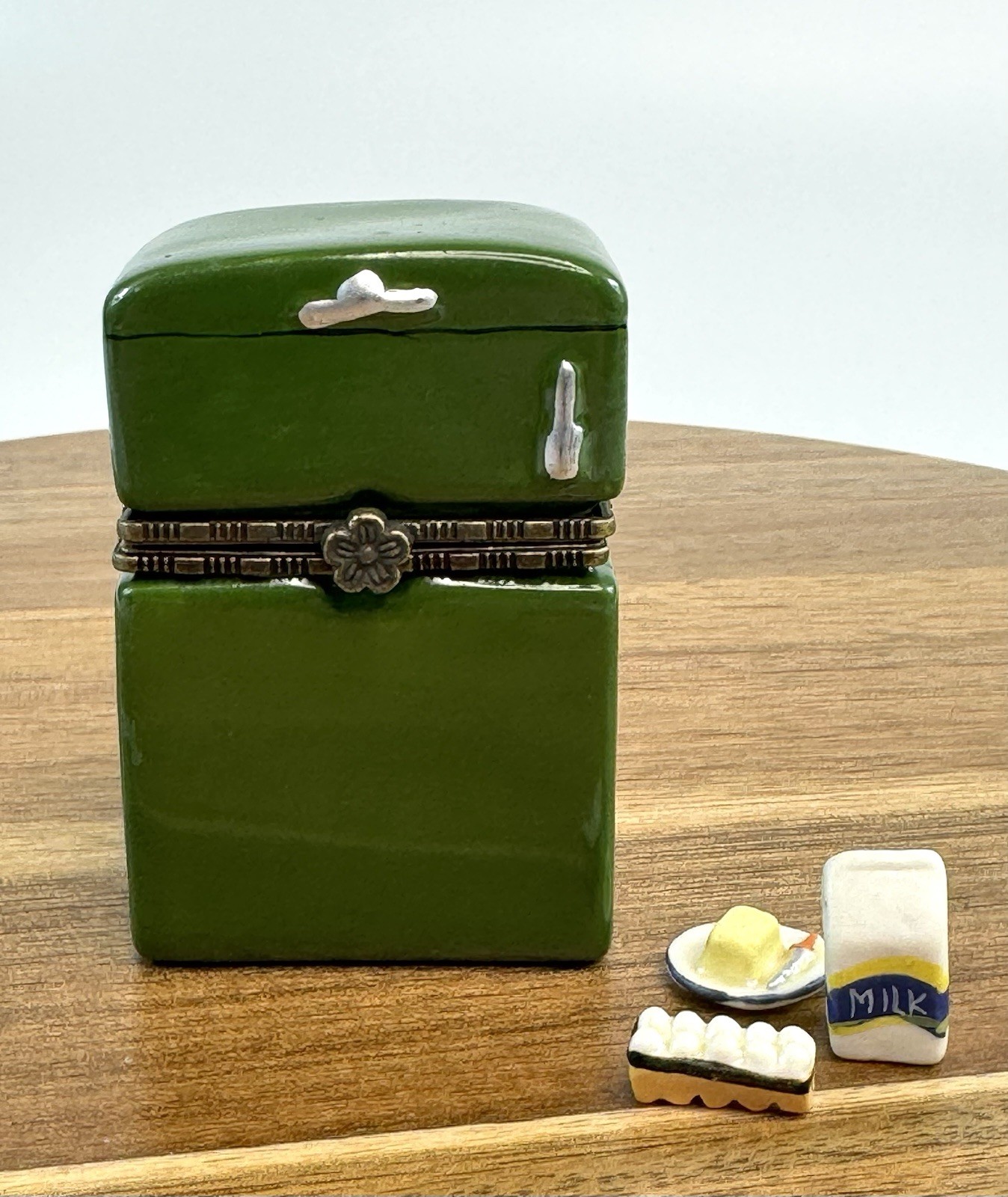 Porcelain Hinged Trinket Box Green Refrigerator With Eggs, Milk And Butter