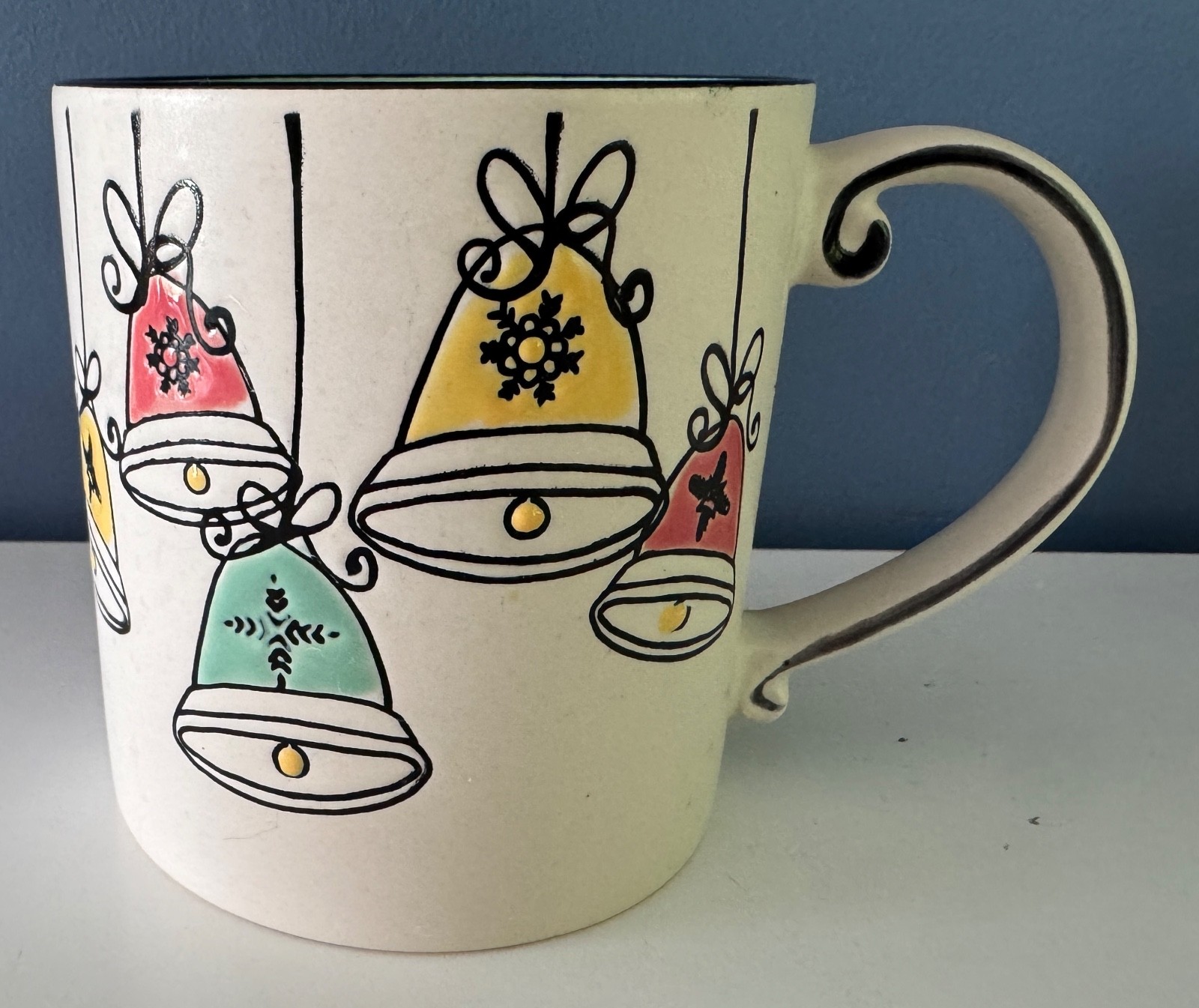 Sleigh Bell Bistro Christmas Mug 21 oz Cheers! Jingle Bells Coffee Cocoa Cup NEW