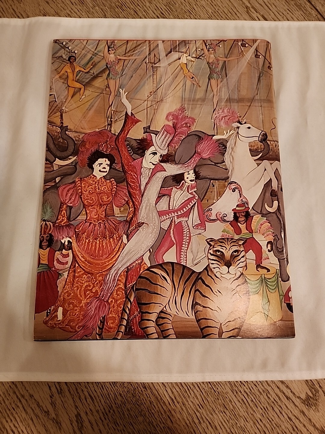 Vtg Ringling Bros Barnum Bailey Circus Program 1977 Souvenir Mag W/Poster Insert