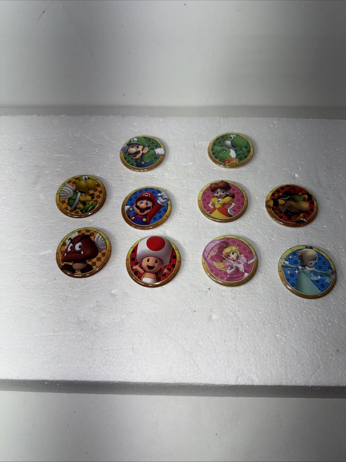 Nintendo Super Mario Bros Pin Button Badge LOT of 10 Mario Luigi Yoshi etc