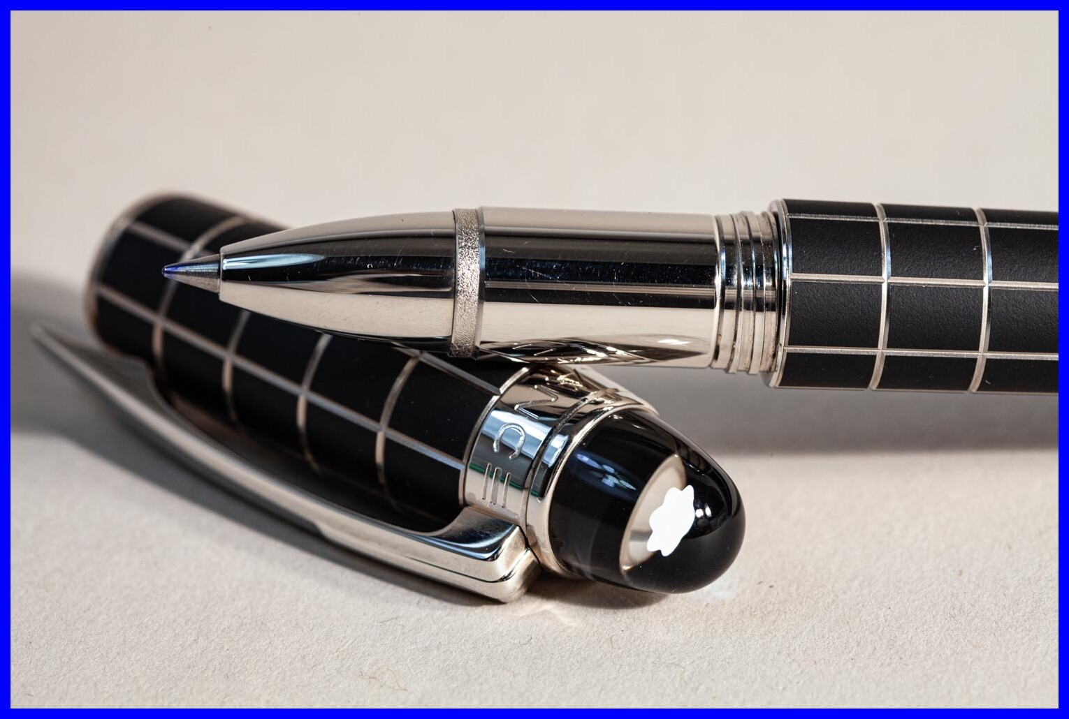 Montblanc Starwalker 08856 Rollerball, Metal Rubber Platinum Line Classic
