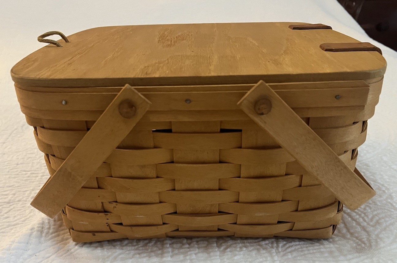 Vintage LONGABERGER PICNIC BASKET w/2 handles, attached lid, riser 12 x 12 x 6.5