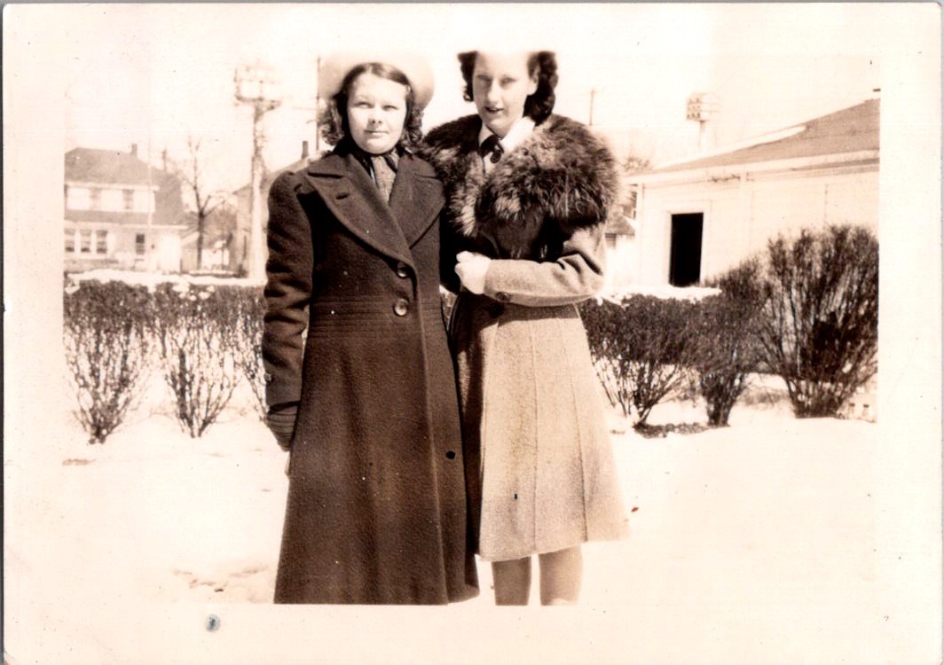 1940 Vintage Photo Two Young Women Girls Winter Coats Snow Scene Snapshot