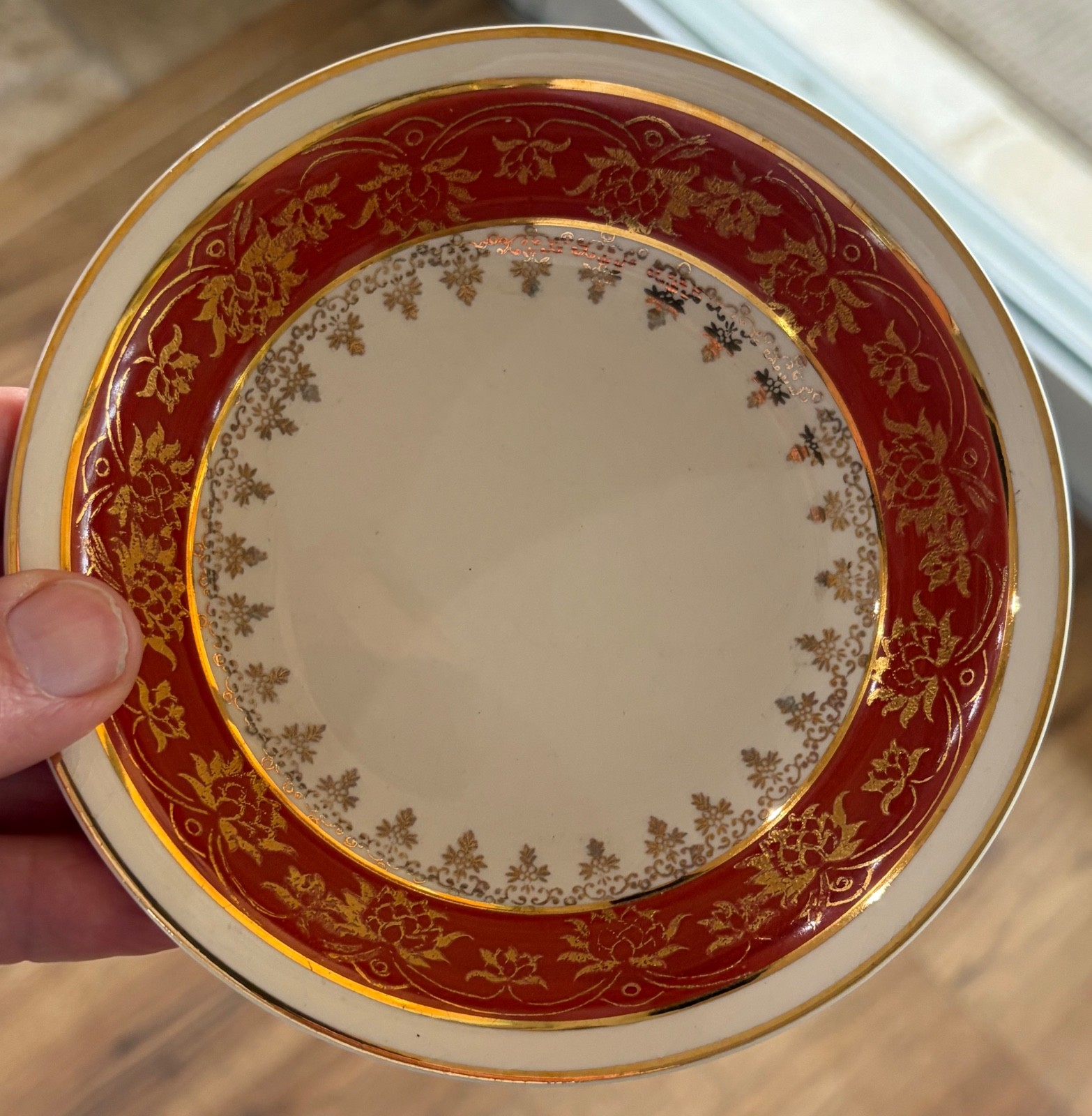 Vtg Universal Cambridge Camwood Ivory Gold 22 KT Filigree Rust Fruit Bowls 5.25