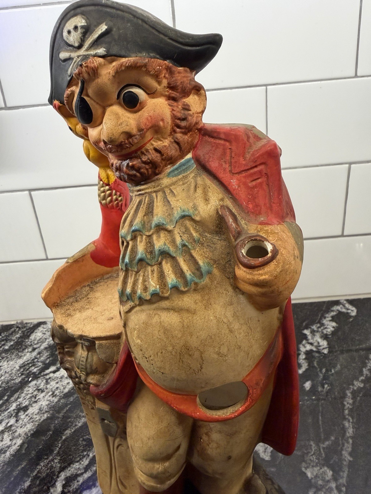 1970s/ 1980’s Vintage Chalkware Mold Liquor Rum Pirate decanter/ Glass