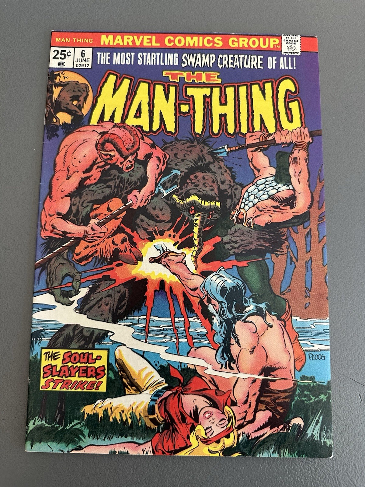 The Man-Thing #4 (1974) MVS intact VF+ 8.5
