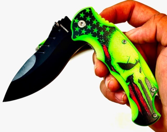 8.5″ TACTICAL GLOW IN THE DARK PUNISHER SKULL KNIFE