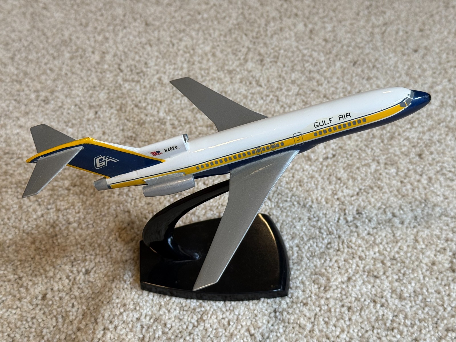 Air Jet Advance 1/200 scale Gulf Air Transport Boeing 727-100
