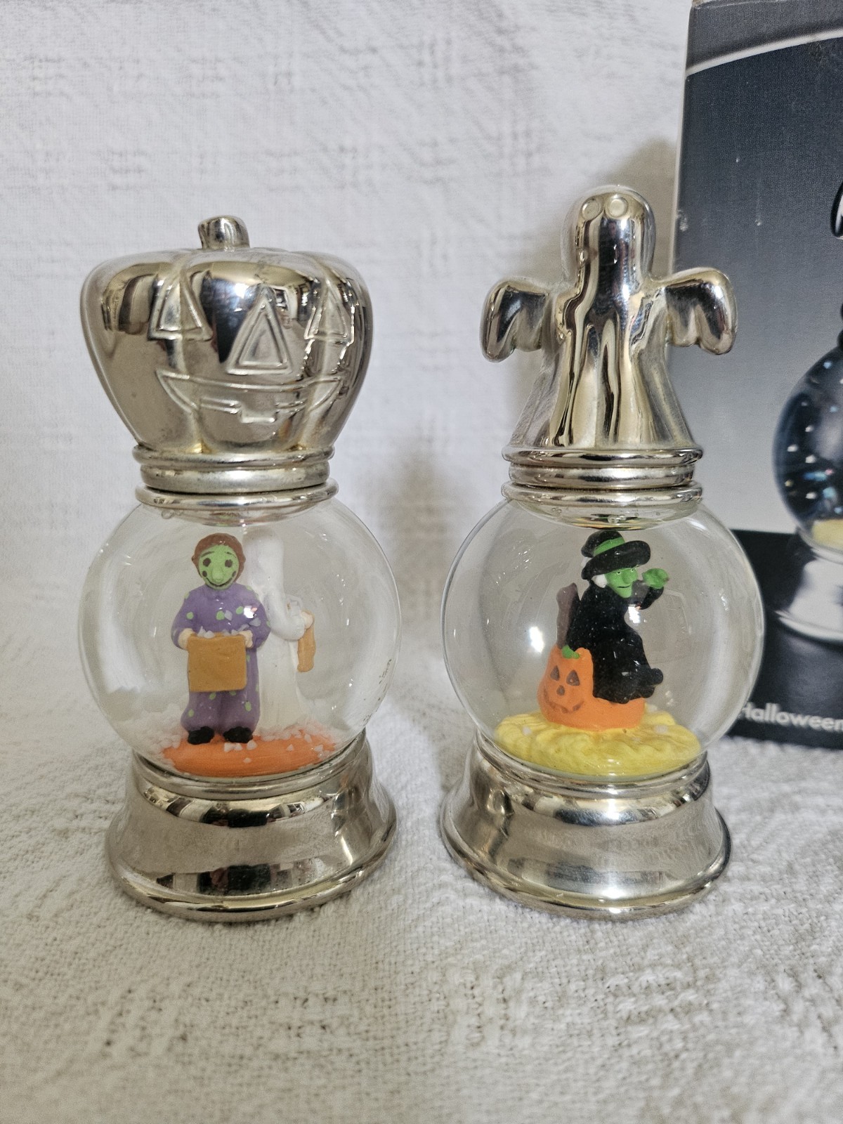 Godinger Sivler Plated Halloween Globes Salt and Pepper Shakers Vintage