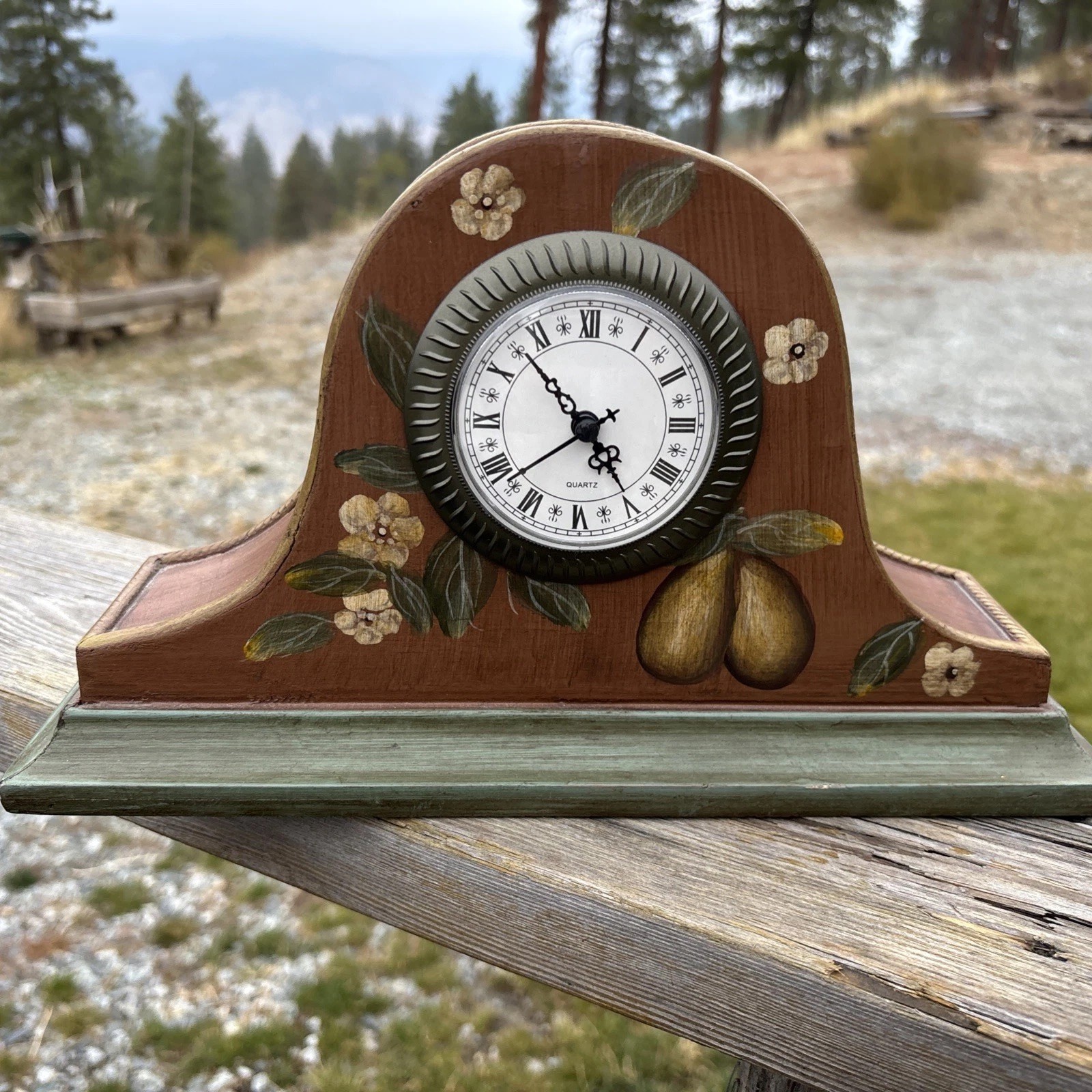 Mantel Clock Beautiful Piece Works Great