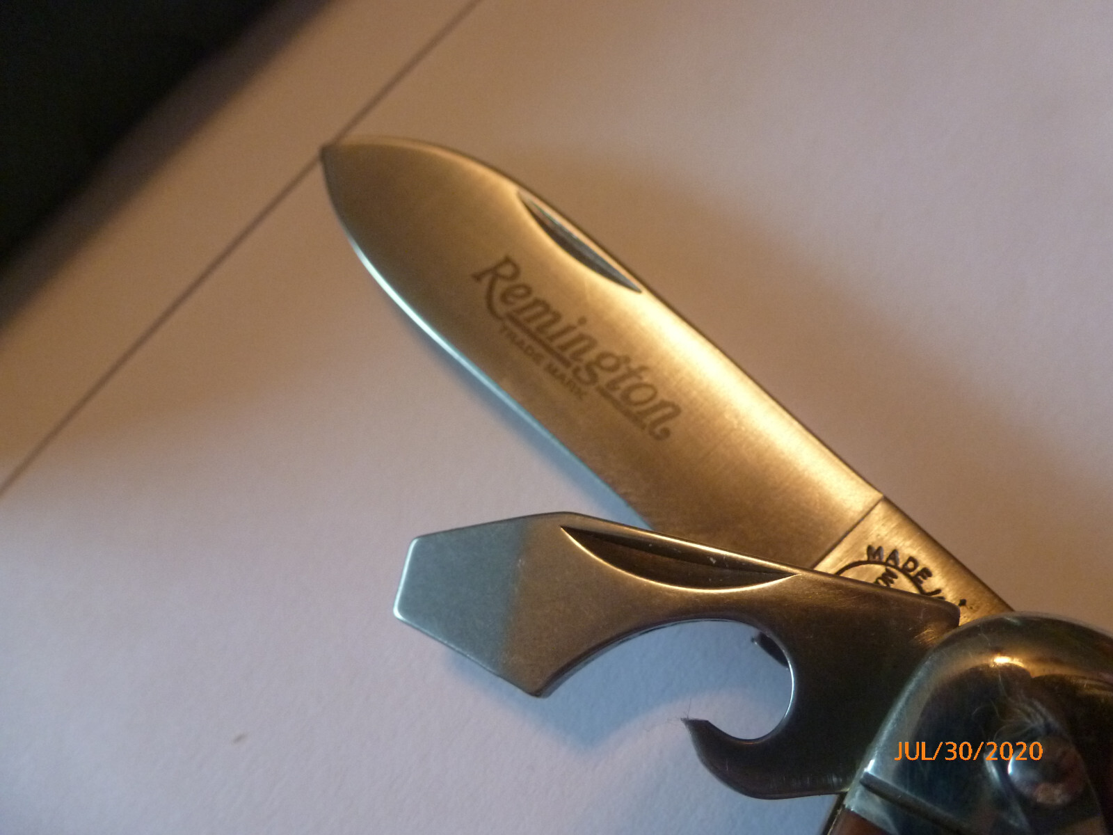 Remington 1996 Trail Hand Bullet Knife With Bullet Inlay Shield R3843 – MIB