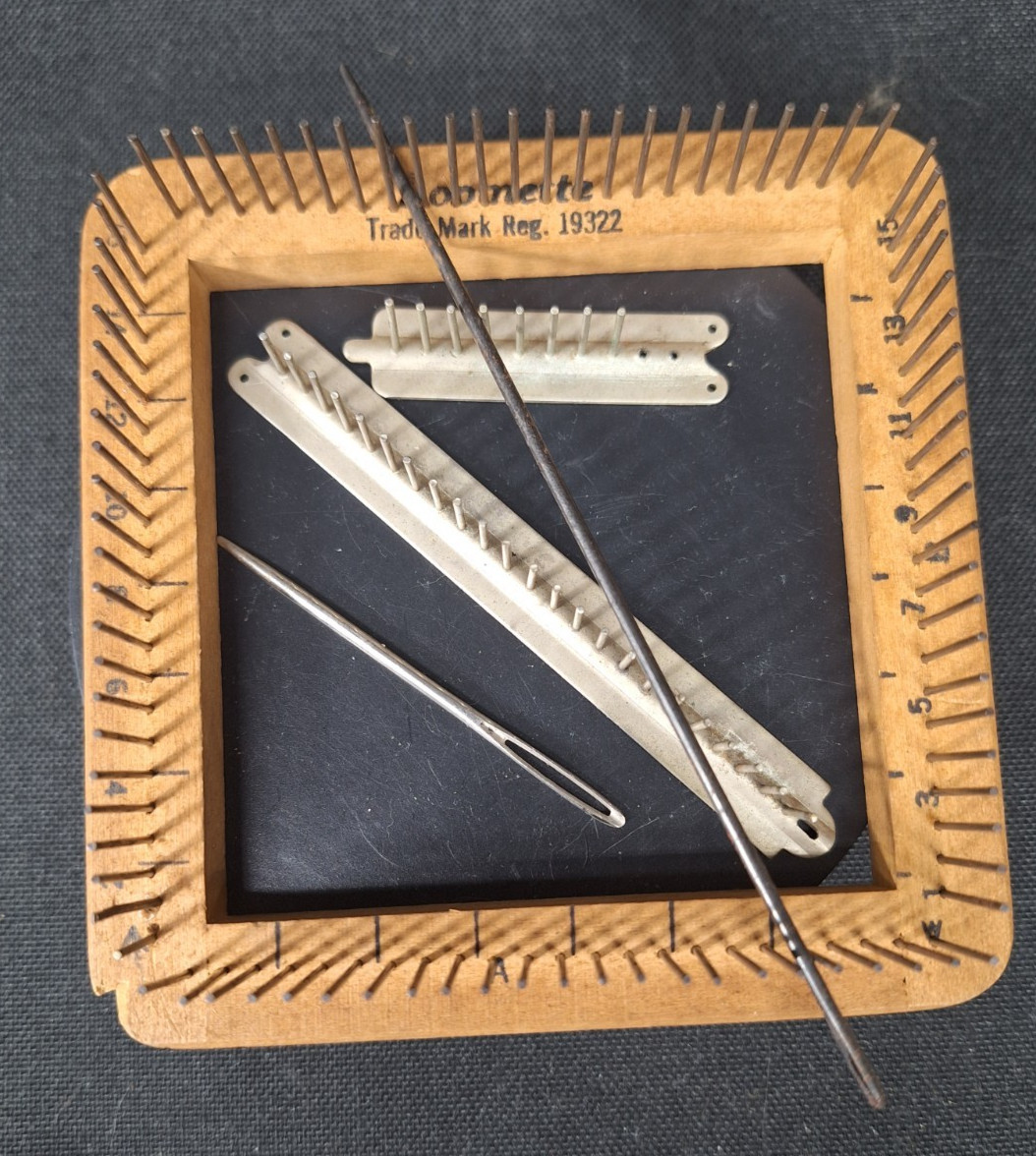 Vintage 1950 Loomette Weaving Loom Kit with Bars Needle Original Box & Instruct