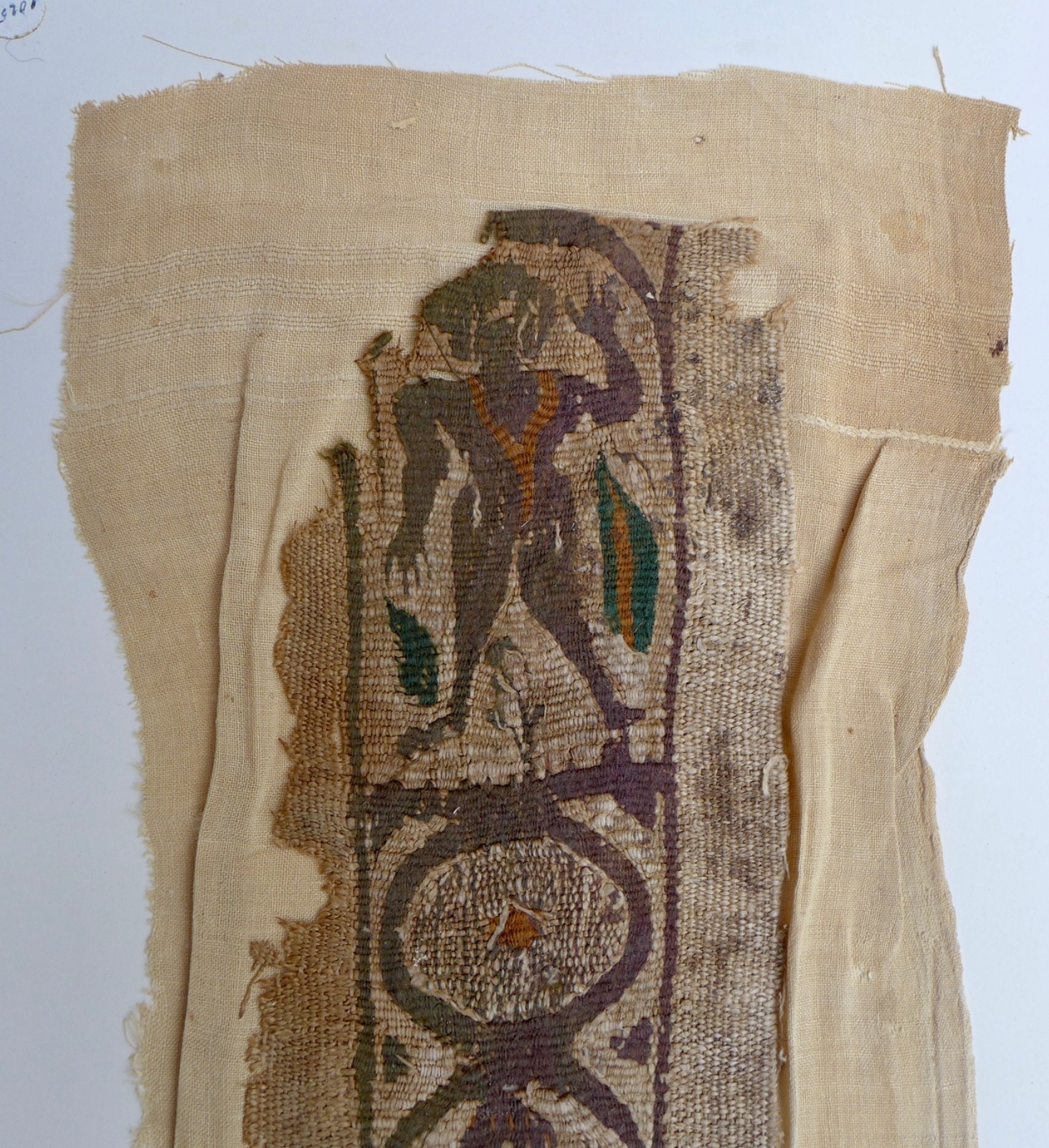 Nice ancient Egyptian Coptic textile part with two figures Ancient Egypt. 500 AD