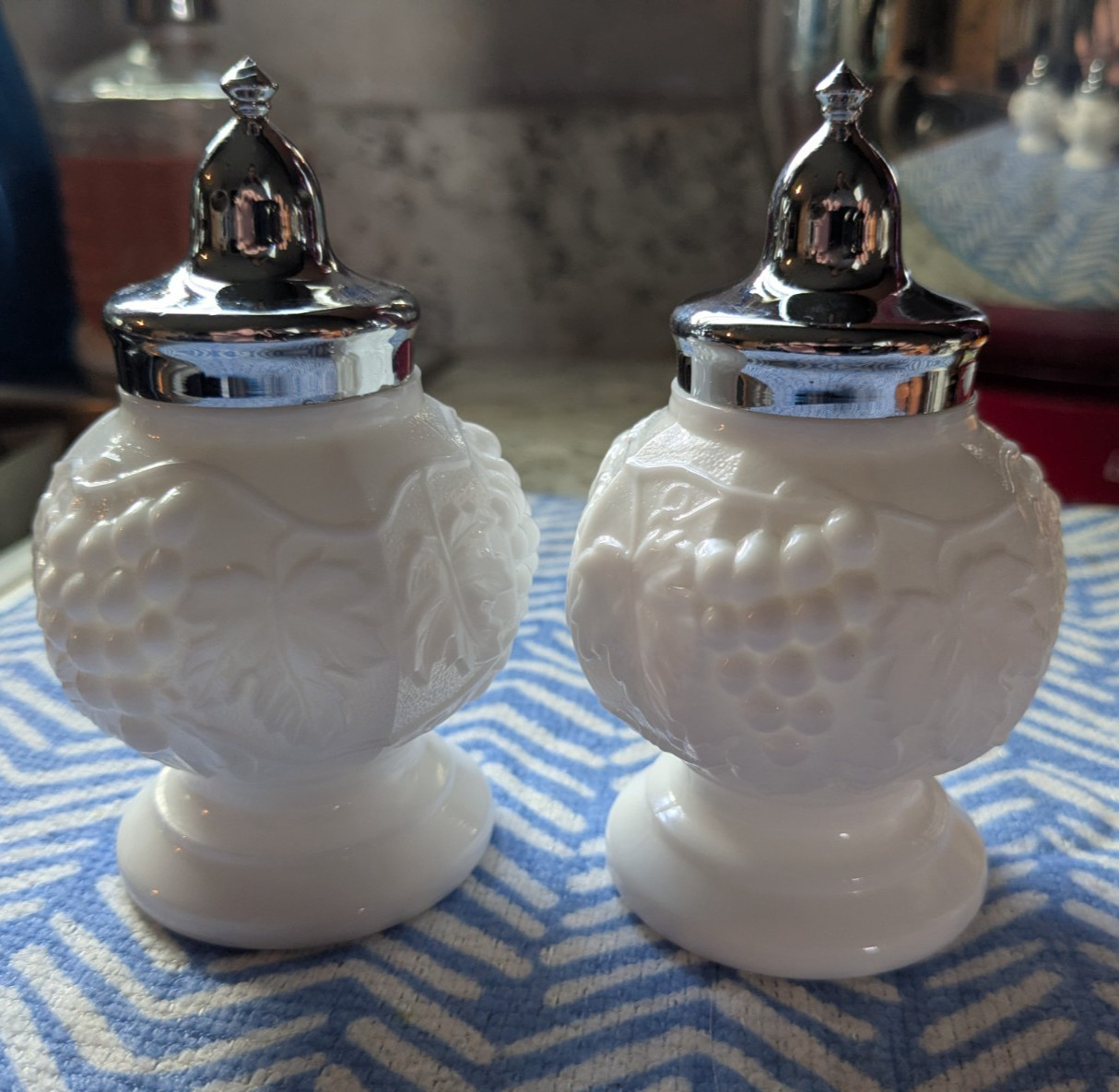 Vintage Imperial Glass Co Milk Glass Grape Vine SALT & PEPPER SHAKERS Silver Cap