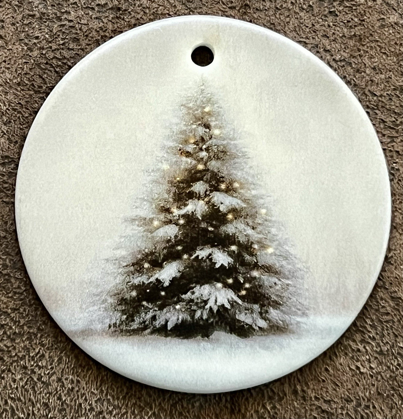 A Christmas Tree painted onto a 2 7/8 in Christmas Tree Ornament l👀k