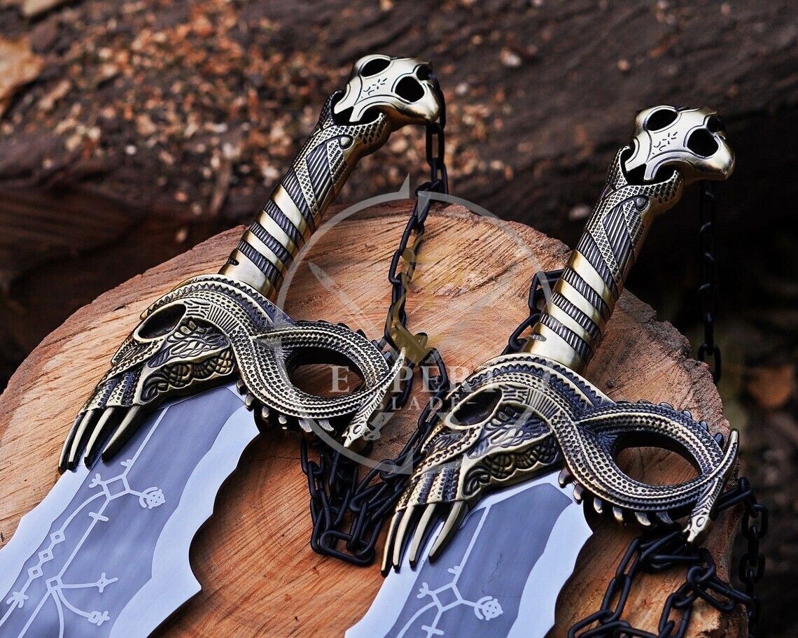 God of War, God of War Blades of Chaos Sword Twin Blades, Kratos Cosplay Gift